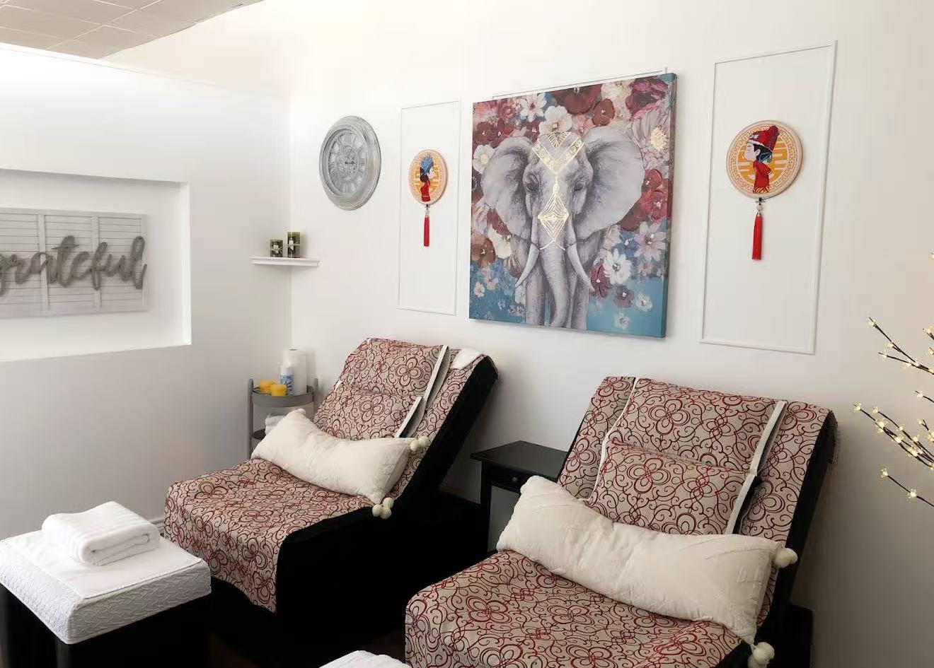 Relaxation recliners area